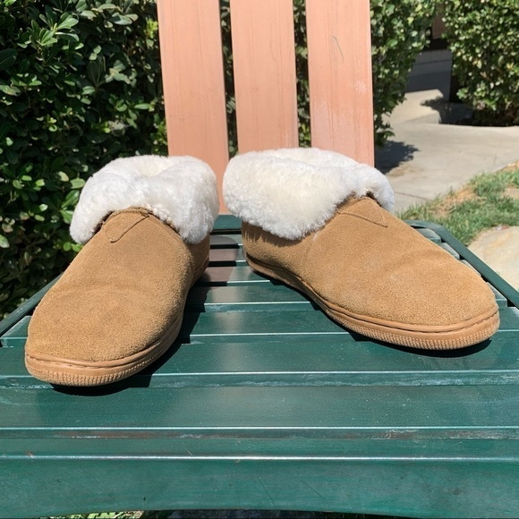 BearPaw sheepskin slippers - Picture 1 of 7